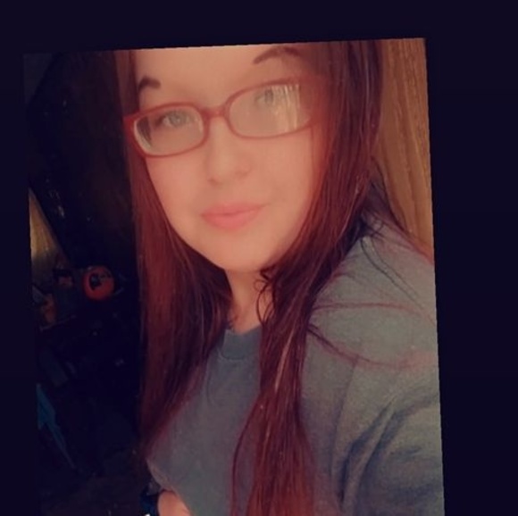 Meet your Posher, Celina - Picture 1 of 1